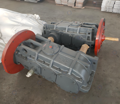 High Torque Dcy Conveyor Gearbox for Port Stacker-Reclaimer Transmission Gear Reducer JS30,22