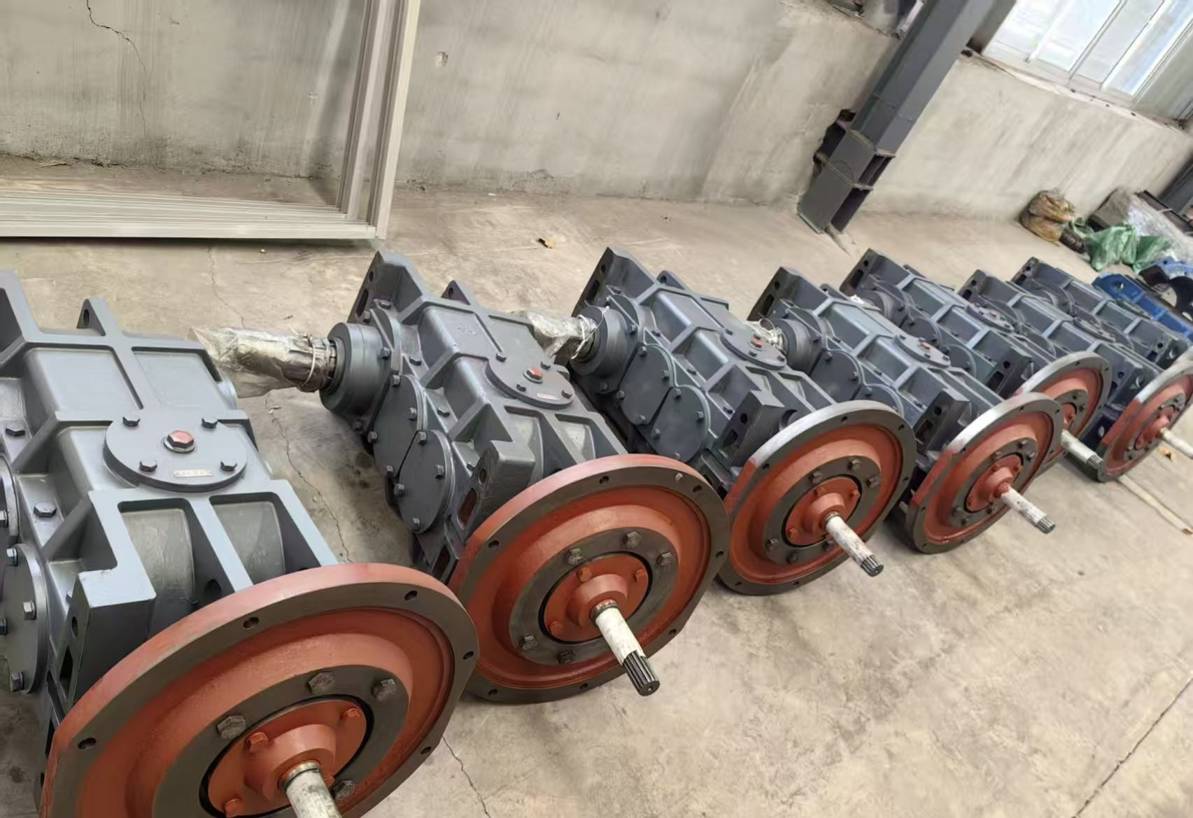 High Torque Dcy Conveyor Gearbox for Port Stacker-Reclaimer Transmission Gear Reducer JS30,22